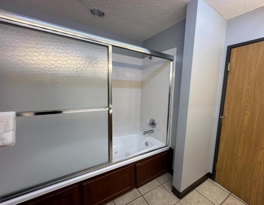 Fairway Inn Florence Indiana Экстерьер фото
